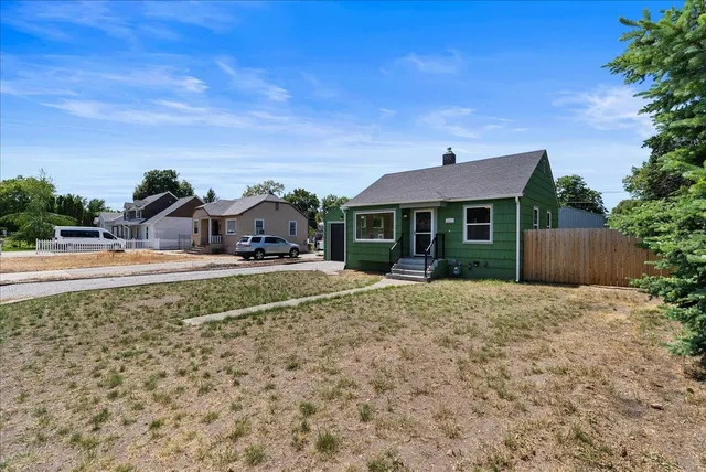 $424,999 | 1403 North Farr Road, Spokane, WA 99206
