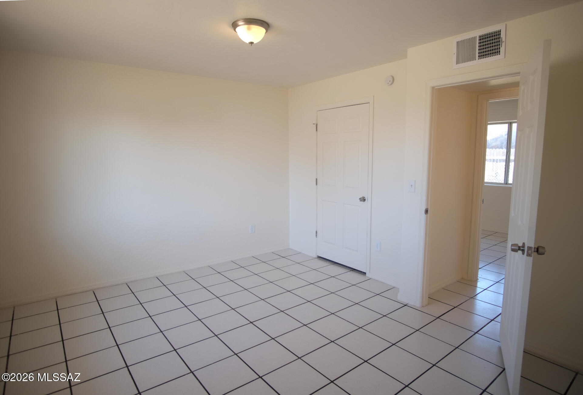 345 East Delta Road Tucson, AZ 85706 - Photo 20 of 45 a view of an empty room