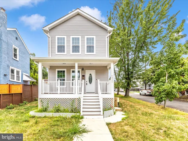 $699,999 | 4820 Hayes Street Northeast, Washington, DC 20019