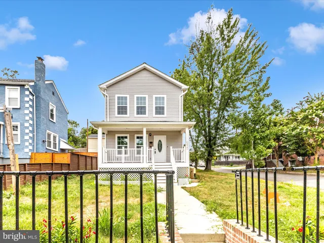 $699,999 | 4820 Hayes Street Northeast, Washington, DC 20019