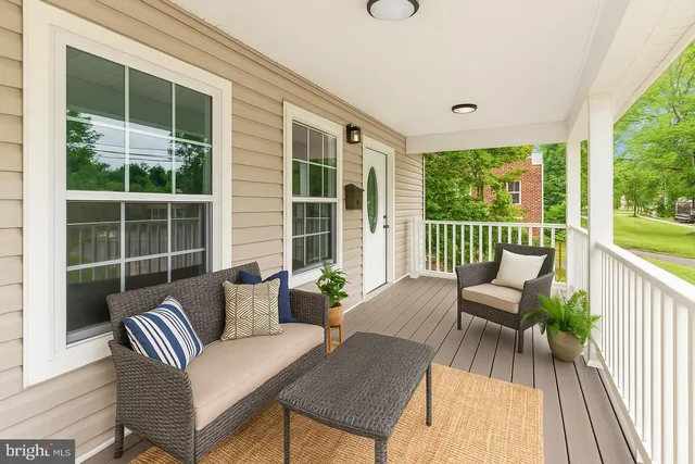 $699,999 | 4820 Hayes Street Northeast, Washington, DC 20019