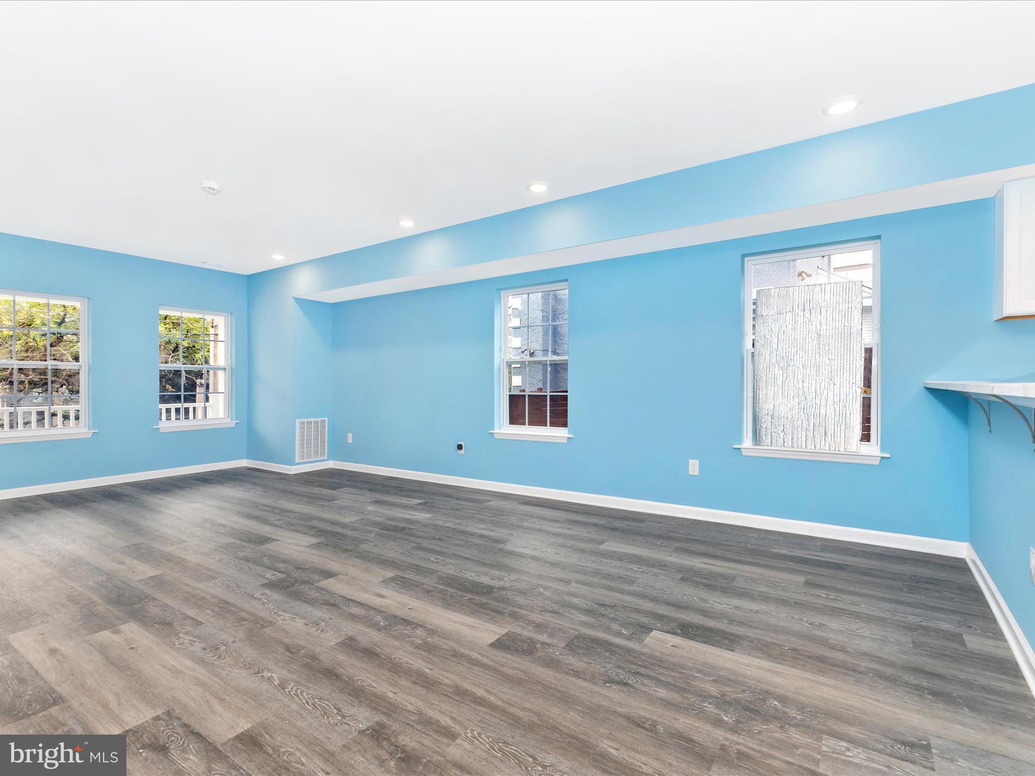4820 Hayes Street Northeast Washington, DC 20019 - Photo 7 of 52 Dining Area