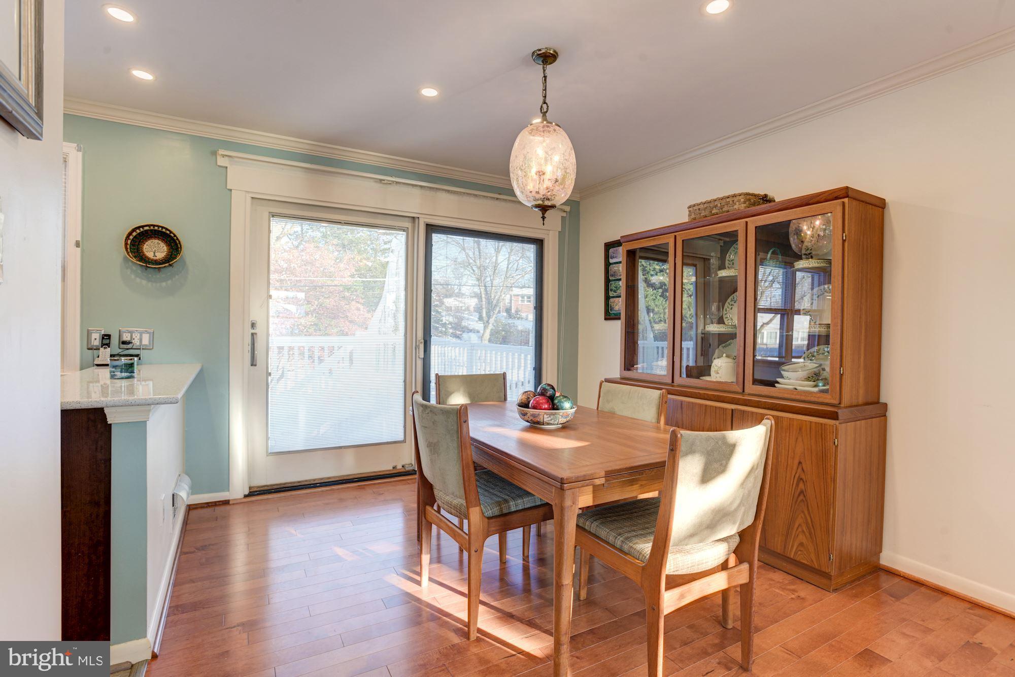 9136 Covered Bridge Road Baltimore, MD 21234 - Photo 7 of 36 Dining Room