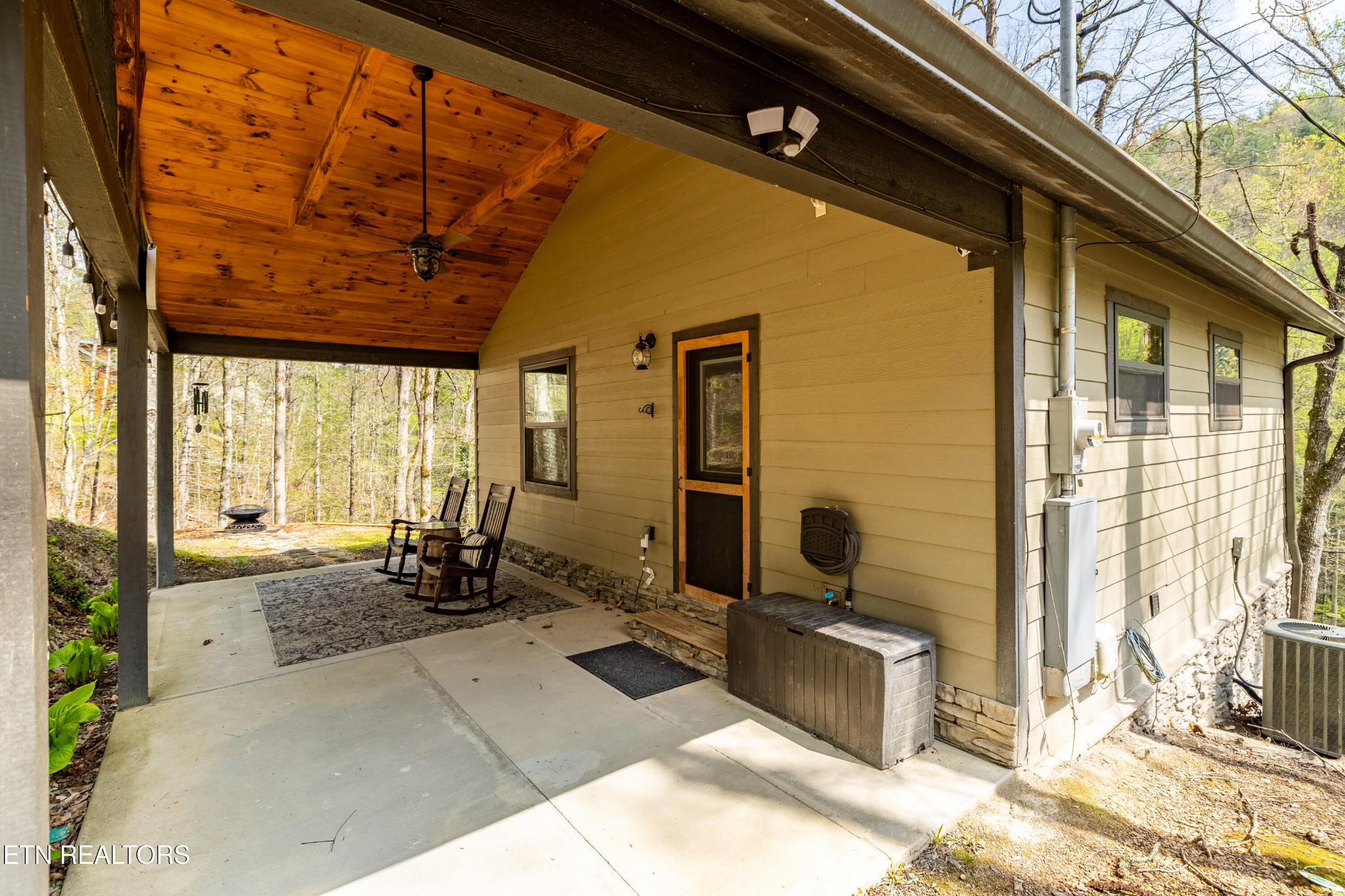 236240 Long Branch Road Townsend, TN 37882 - Photo 6 of 47 Gallery Image 6