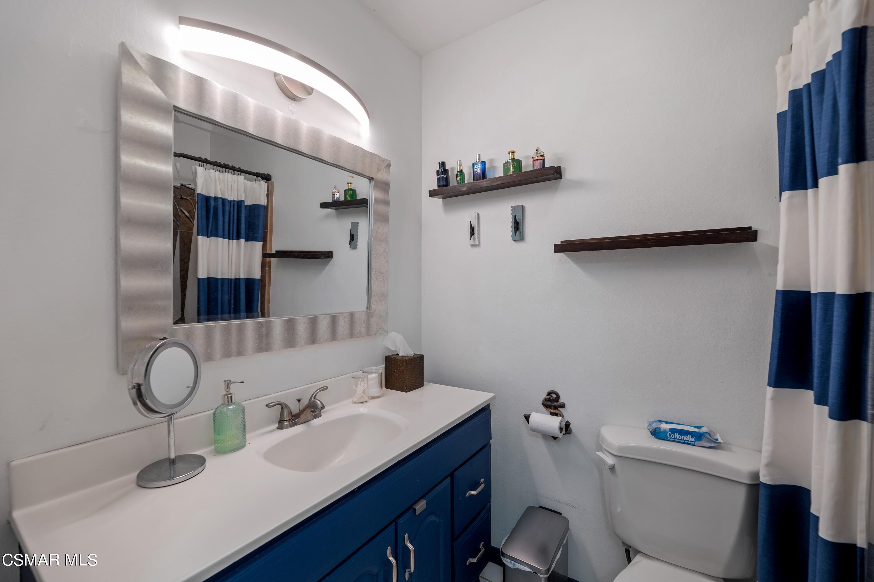2070 Avenida Placida, Unit 2 Simi Valley, CA 93063 - Photo 12 of 14 2070 Avenida Placida MLS-8