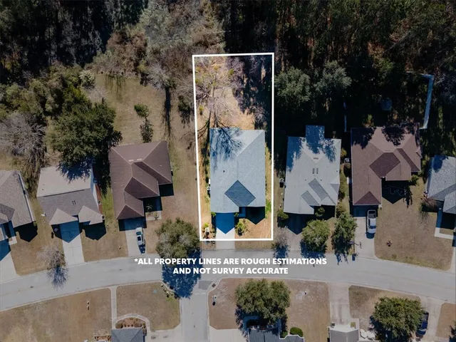 an aerial view of multiple house