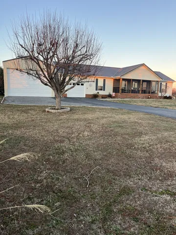 $315,000 | 1445 Tom Grissom Road, Morrison, TN 37357