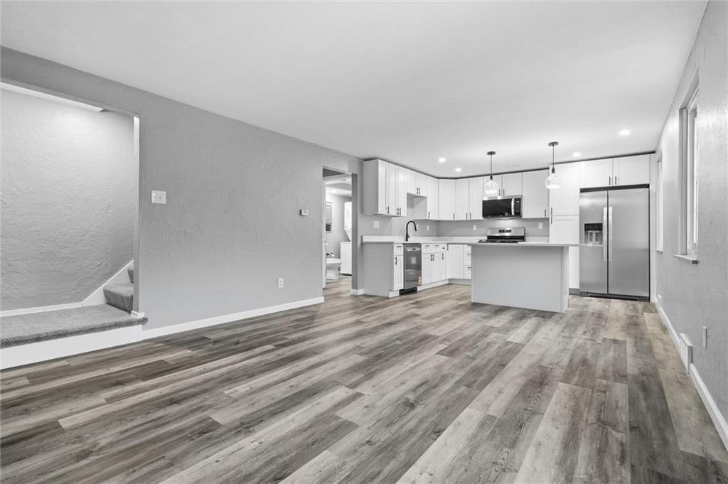 327 East Bruceton Road Pittsburgh, PA 15236 - Photo 4 of 49 Gallery Image 4