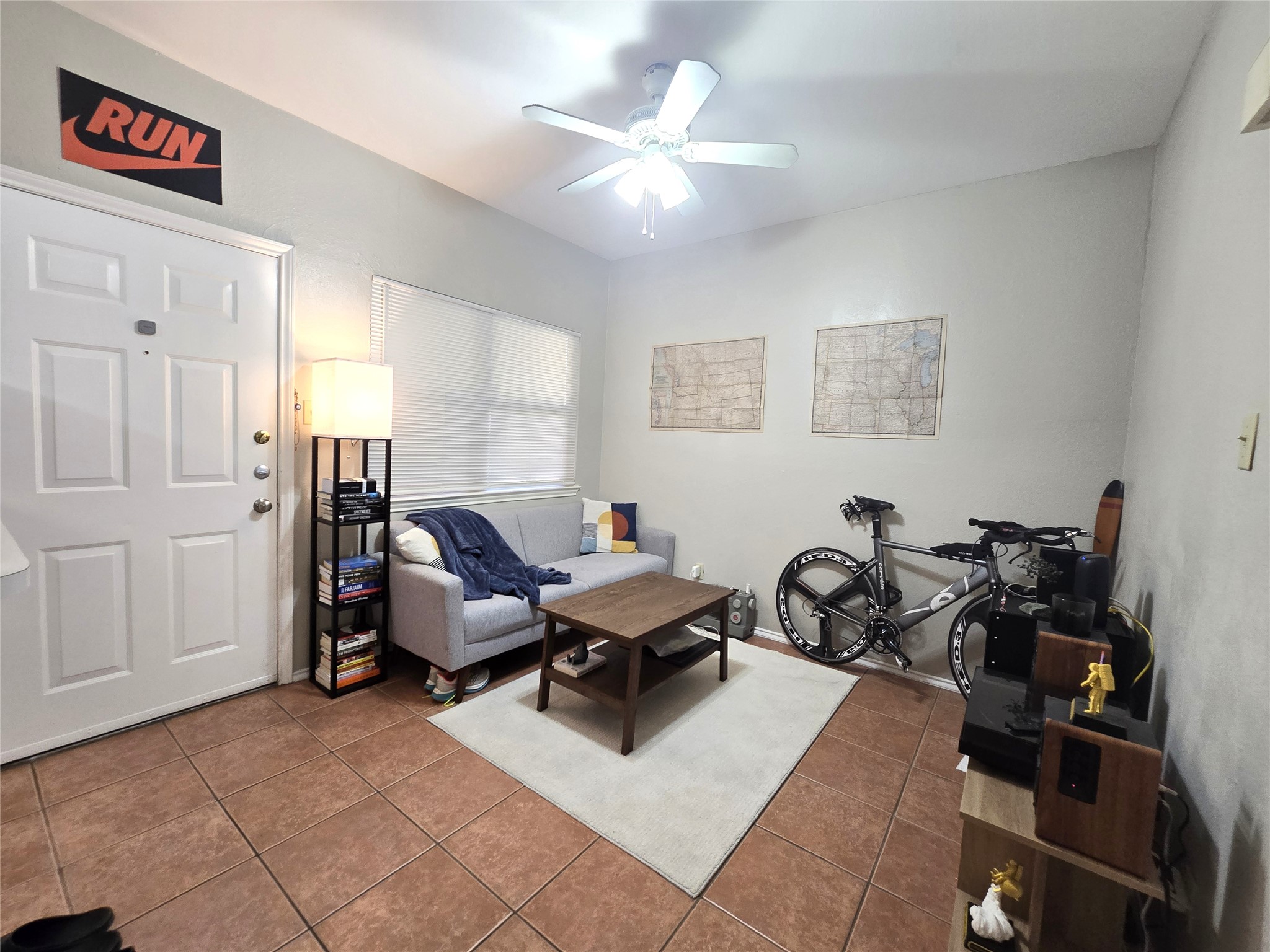 706 West 22nd Street, Unit 307 Austin, TX 78705 - Photo 14 of 20 a living room with furniture a air conditioner vent and a window