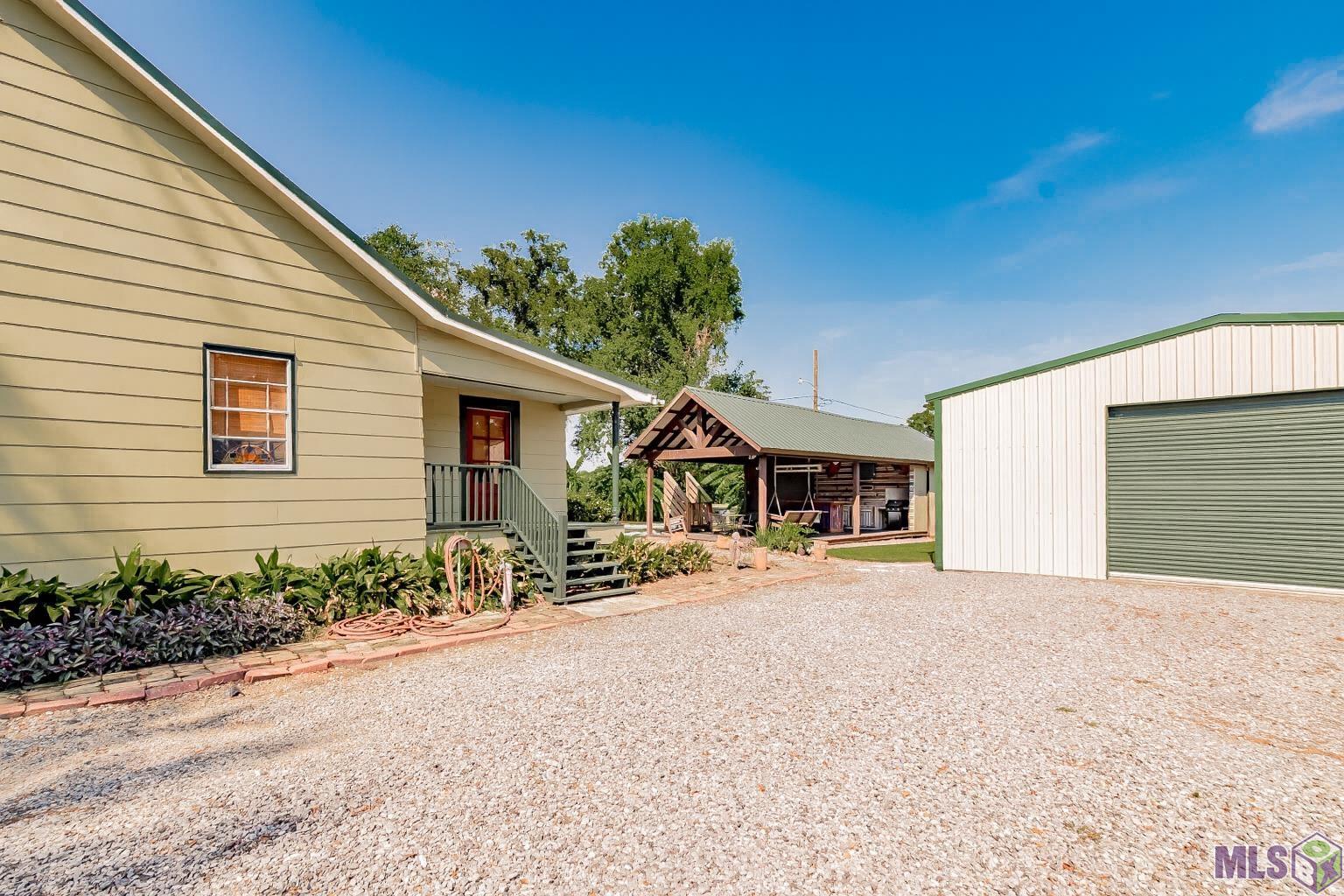 15129 Chenal Road Jarreau, LA 70749 - Photo 4 of 24