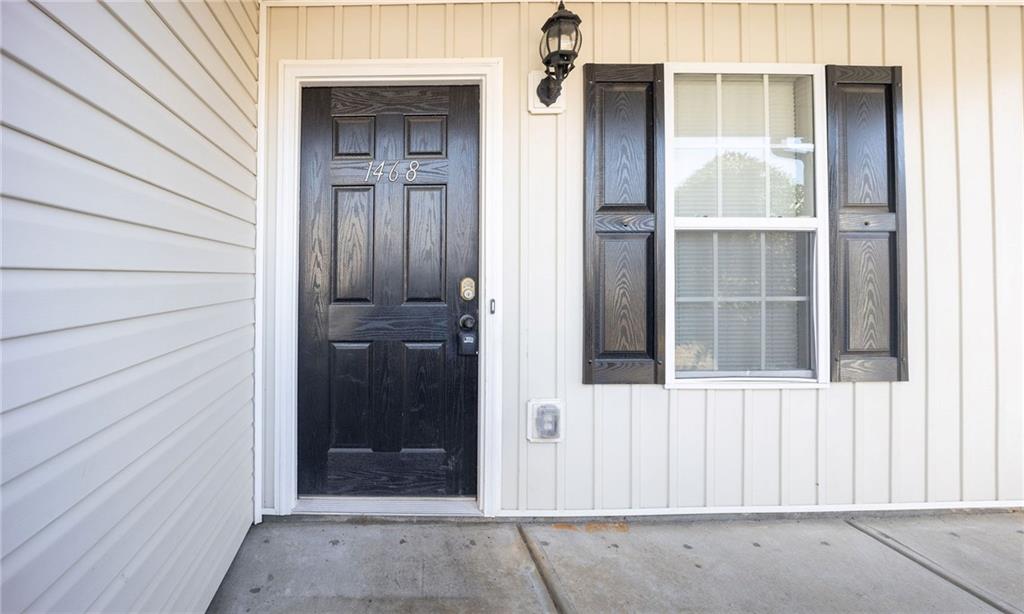 1468 Box Circle Winder, GA 30680 - Photo 3 of 33 front view of a house with a door
