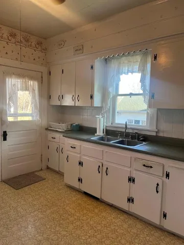 $89,900 | 1463 Jefferson Road, Jefferson, PA 15344