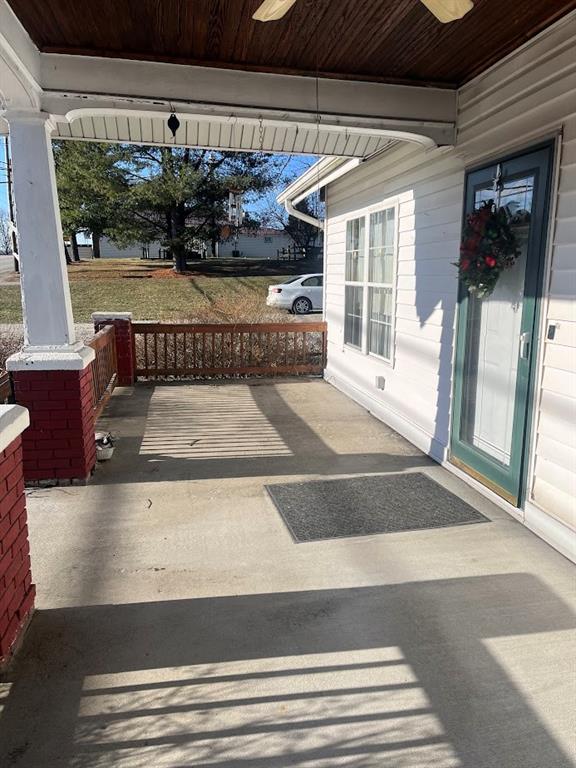 1463 Jefferson Road Jefferson, PA 15344 - Photo 3 of 28