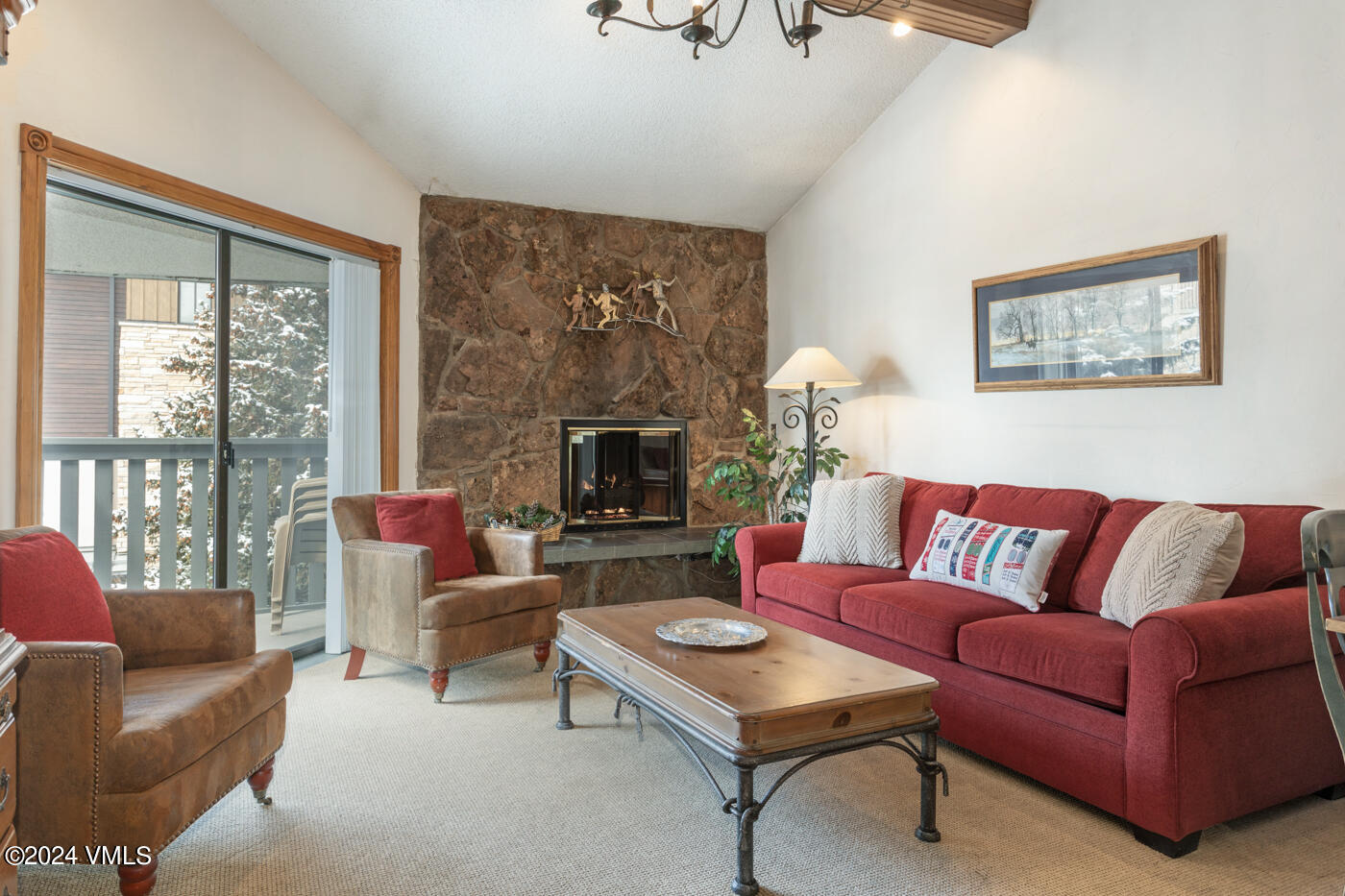 548 South Frontage Road West, Unit 406 Vail, CO 81657 - Photo 1 of 24 Westwind 406 Living 1