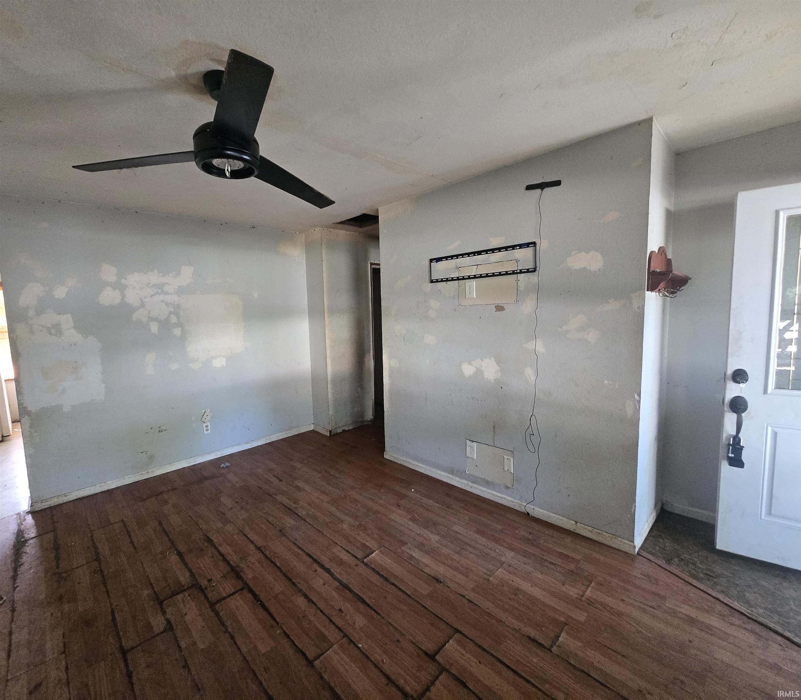931 Line Street Evansville, IN 47713 - Photo 3 of 15