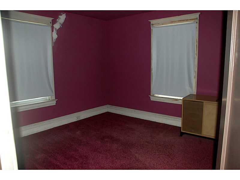 233 Greydon Avenue McKees Rocks, PA 15136 - Photo 12 of 14 Bedroom.