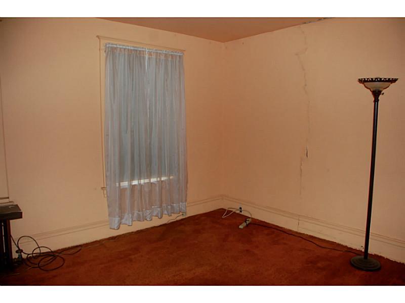233 Greydon Avenue McKees Rocks, PA 15136 - Photo 10 of 14 Bedroom.
