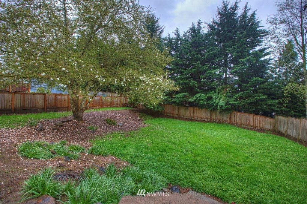 4813 Northeast 7th Place Renton, WA 98059 - Photo 2 of 20