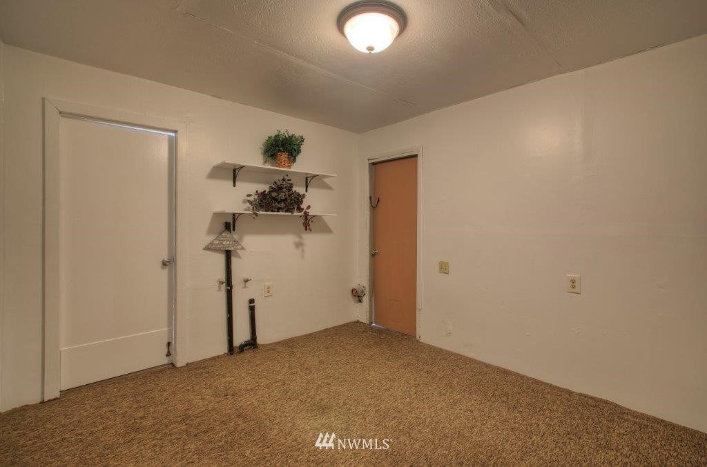 4813 Northeast 7th Place Renton, WA 98059 - Photo 19 of 20