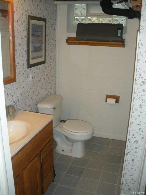 442 Moran Road Grosse Pointe, MI 48236 - Photo 20 of 21 Basement Bath