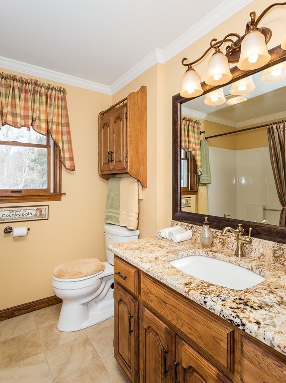 35 Rising Street Agawam, MA 01030 - Photo 19 of 29 Gallery Image 19