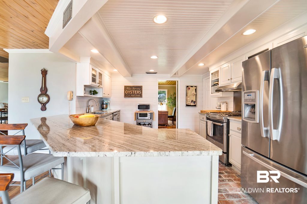 23749 Main Street Fairhope, AL 36532 - Photo 12 of 50 Huge Breakfast Bar