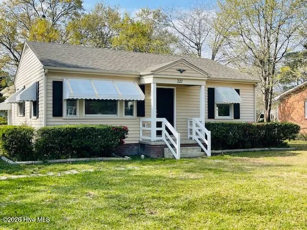 $1,350 | 227 Kenneth Boulevard, Havelock, NC 28532