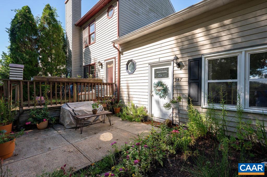 947 Rives Street Charlottesville, VA 22902 - Photo 1 of 20 Gallery Image 1