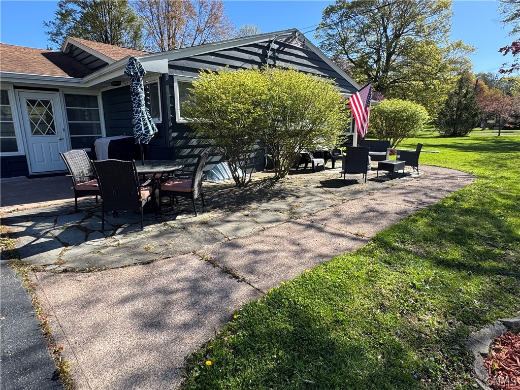 88 9th Street Vernon, NY 13421 - Photo 3 of 37 Great patios!