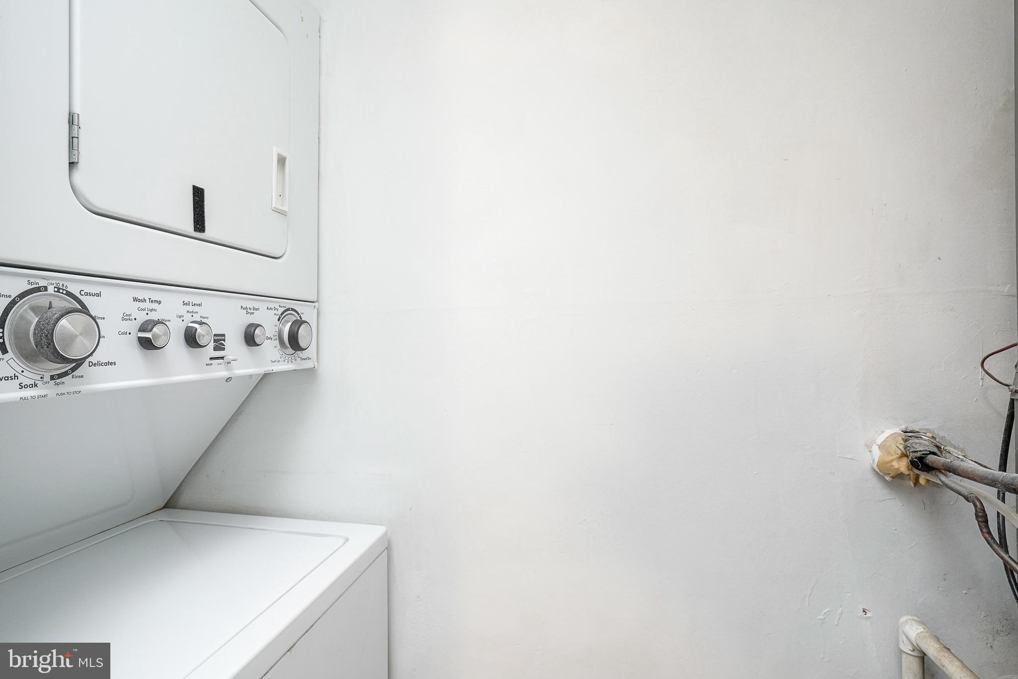 117 Chaucer Road Mount Laurel, NJ 08054 - Photo 11 of 20 a close up of a white wall