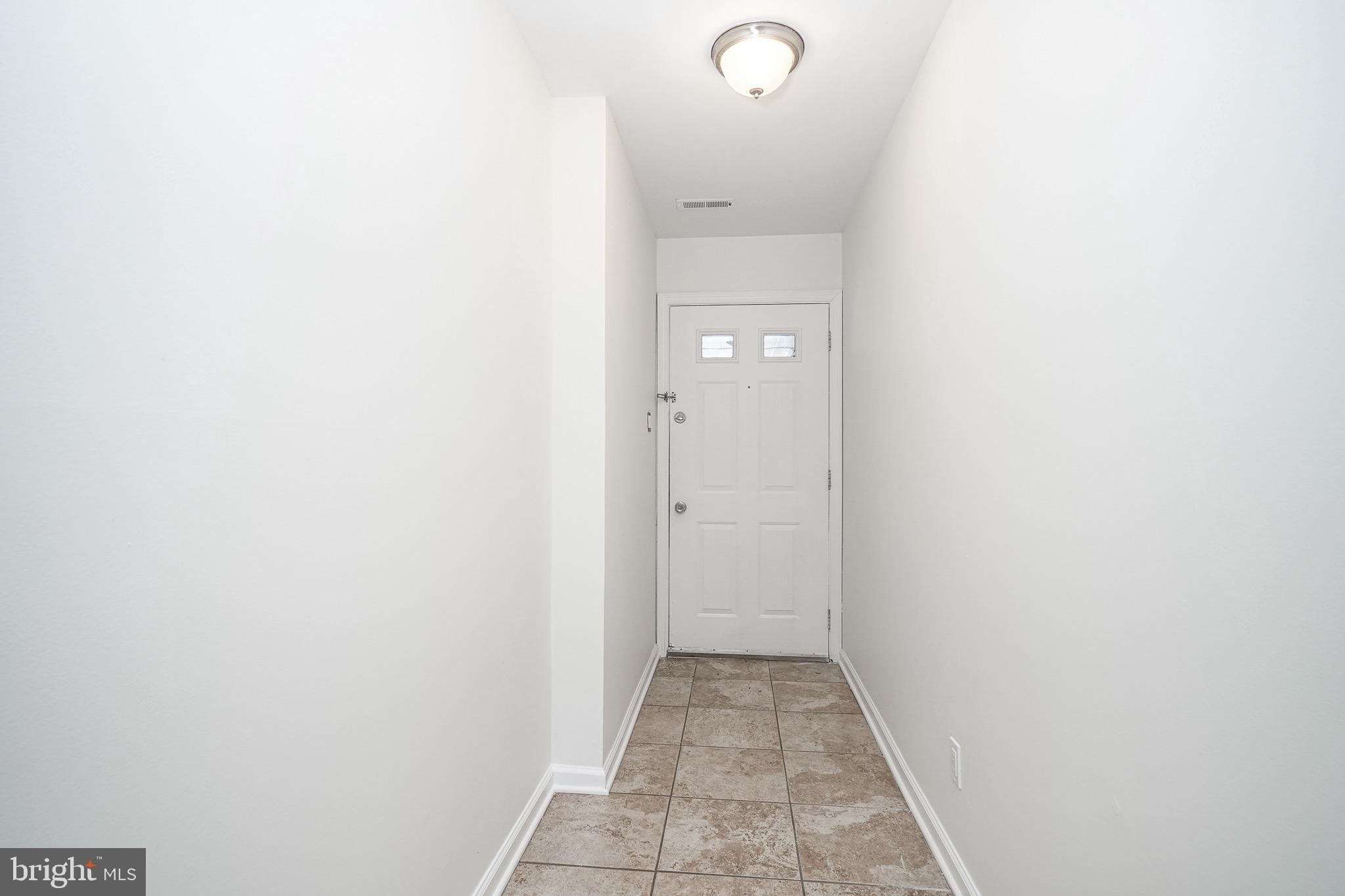 117 Chaucer Road Mount Laurel, NJ 08054 - Photo 2 of 20 a view of a hallway