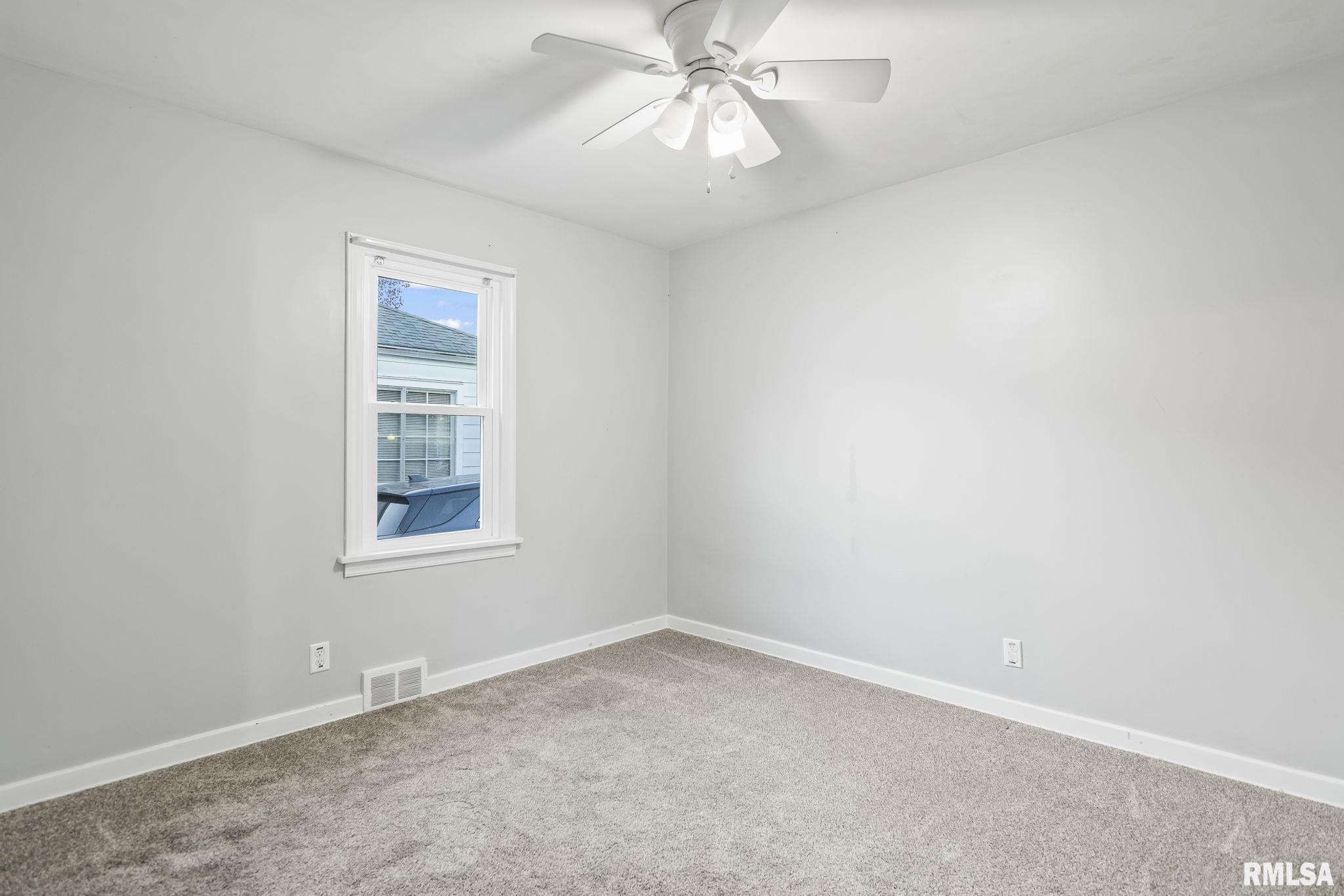 1402 West Marietta Street Decatur, IL 62522 - Photo 21 of 33