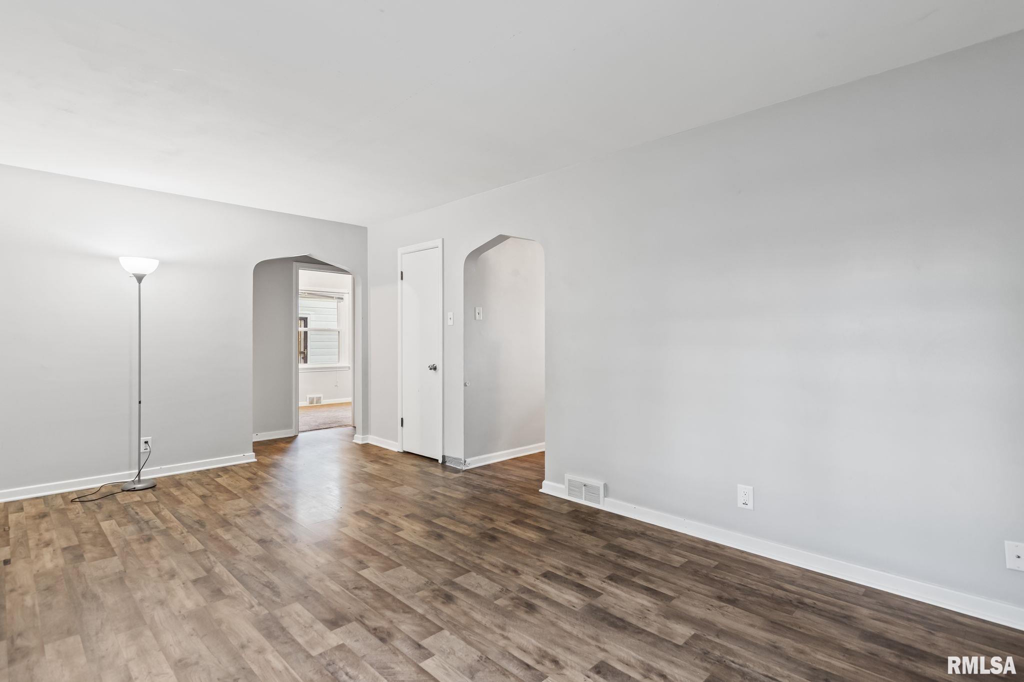 1402 West Marietta Street Decatur, IL 62522 - Photo 7 of 33