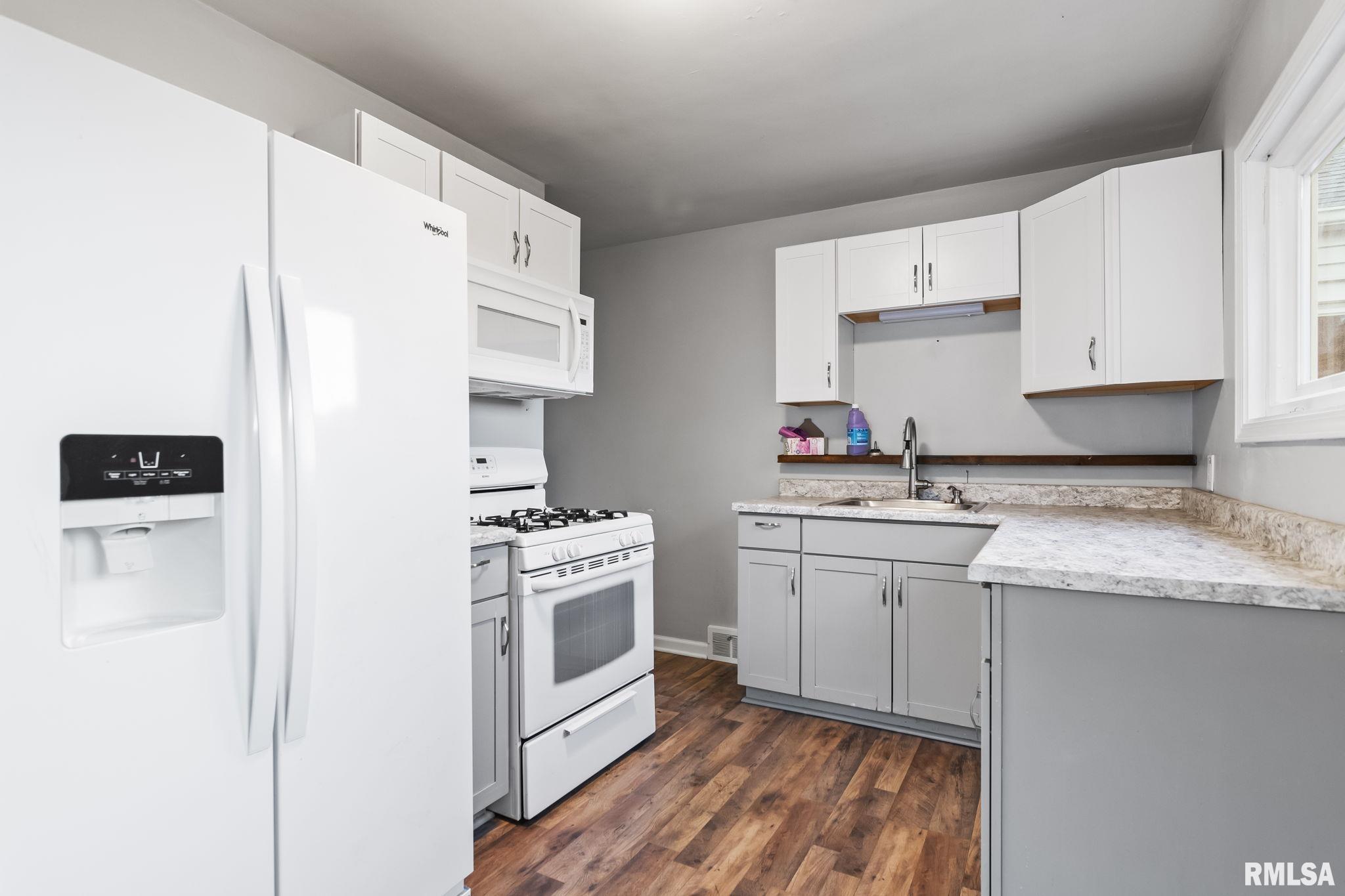 1402 West Marietta Street Decatur, IL 62522 - Photo 8 of 33