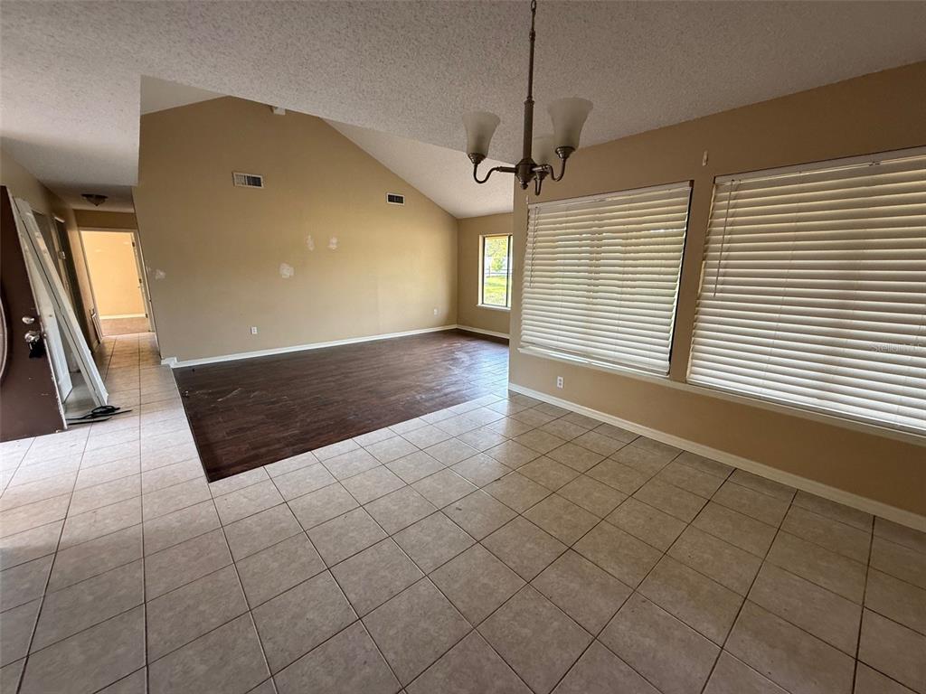 9085 Heather Boulevard Weeki Wachee, FL 34613 - Photo 4 of 15