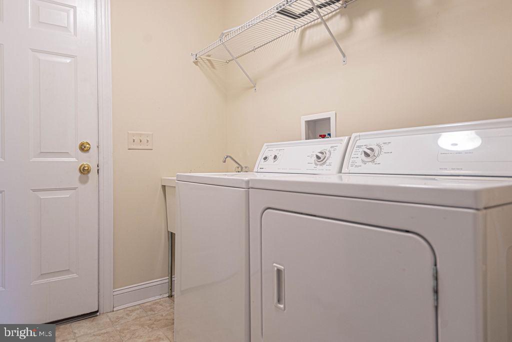 221 Old Laurel Road Georgetown, DE 19947 - Photo 30 of 36 Laundry room