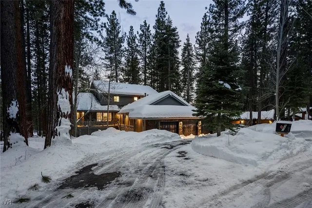 $2,888,000 | 881 Donna Drive, Incline Village, NV 89451