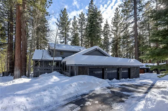 $2,888,000 | 881 Donna Drive, Incline Village, NV 89451