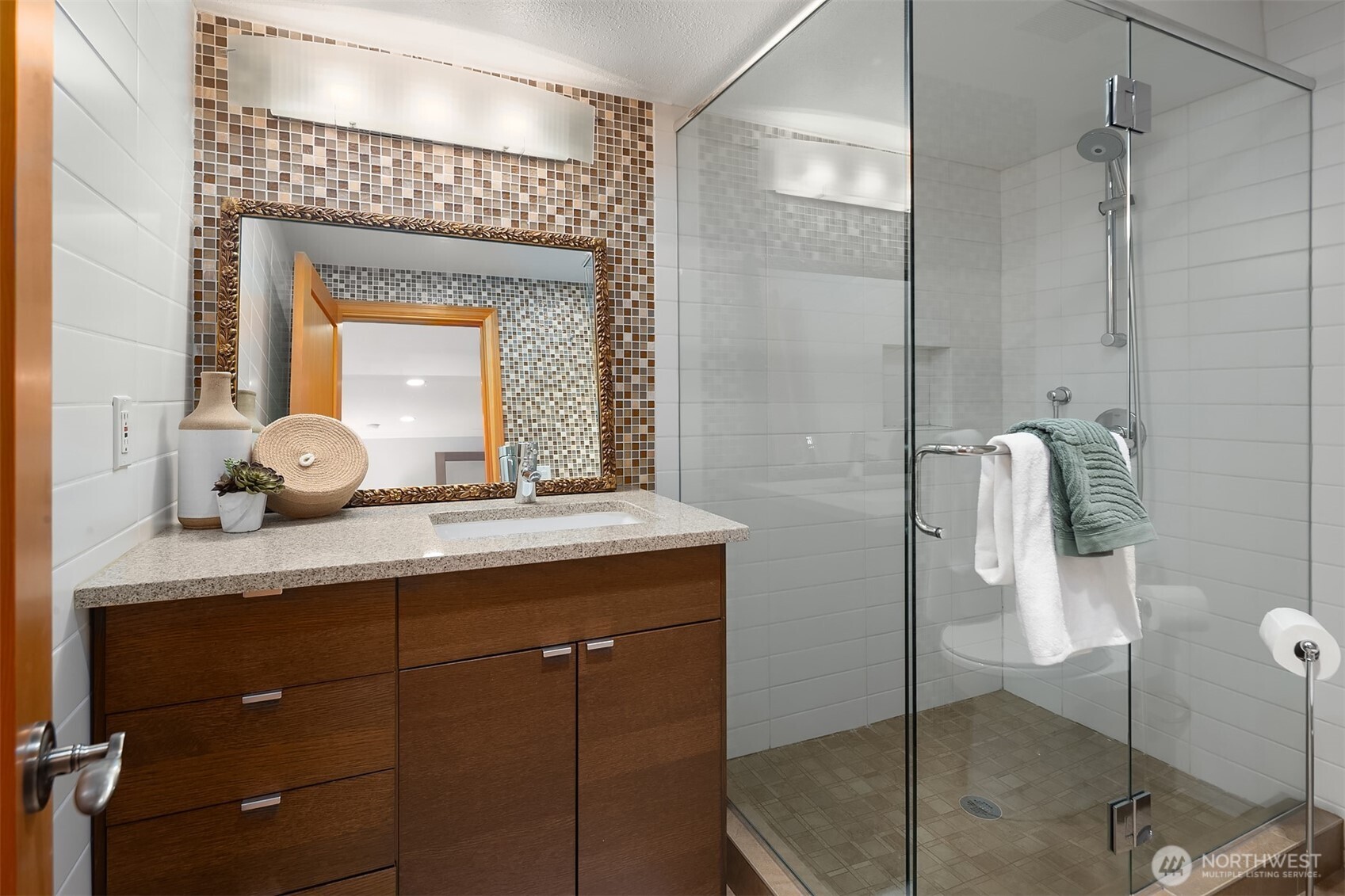 5230 Northeast 75th Street Seattle, WA 98115 - Photo 31 of 40