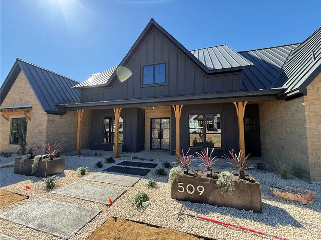 $999,999 | 509 Vale Pond Spur, Georgetown, TX 78633