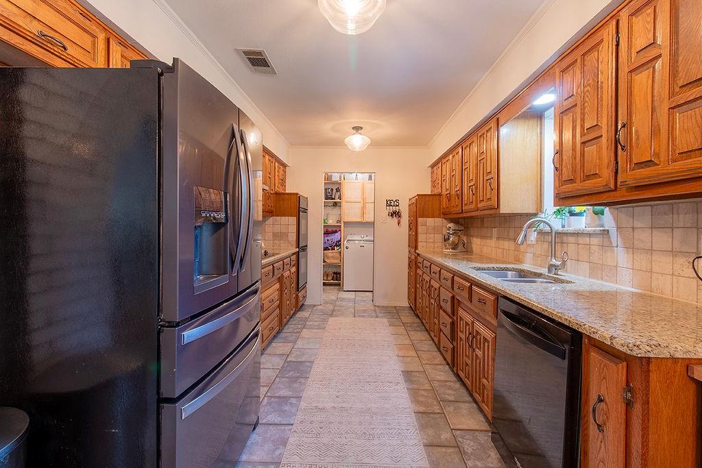 470 Lanier Road Combine, TX 75159 - Photo 5 of 36