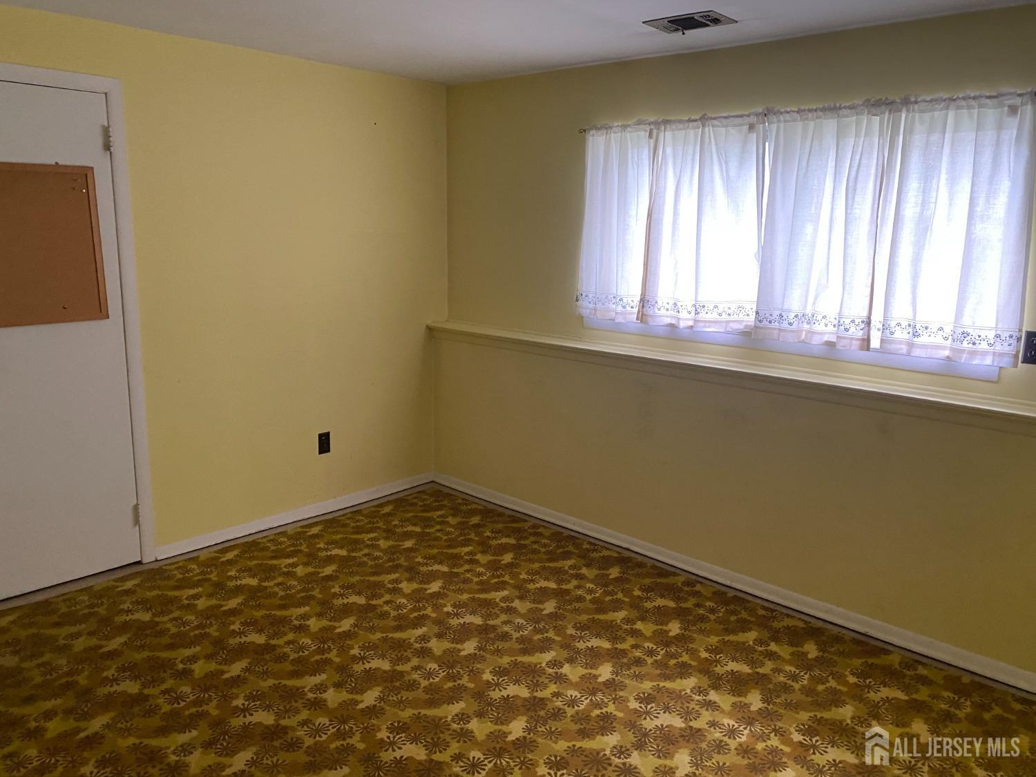 89 Rock Hill Road Old Bridge, NJ 08857 - Photo 16 of 26 Gallery Image 16