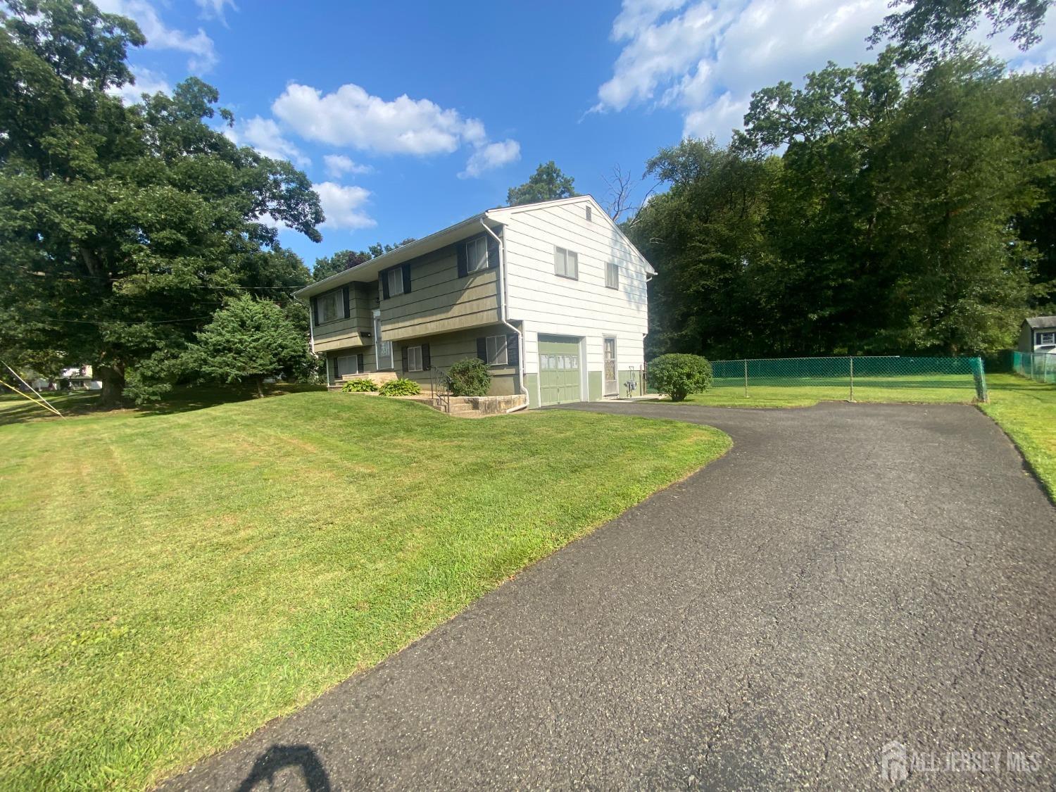 89 Rock Hill Road Old Bridge, NJ 08857 - Photo 3 of 26 Gallery Image 3
