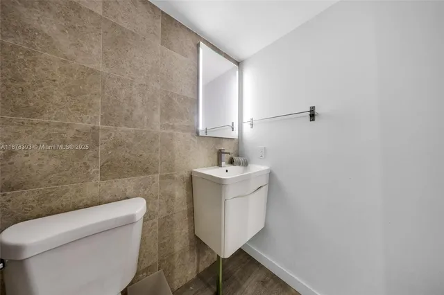 $399,900 | 1228 West Avenue, Unit 312, Miami Beach, FL 33139