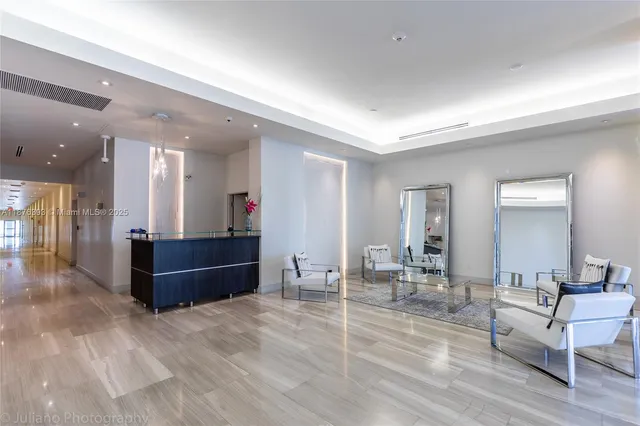 $399,900 | 1228 West Avenue, Unit 312, Miami Beach, FL 33139