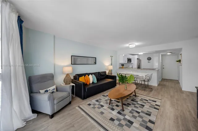 $399,900 | 1228 West Avenue, Unit 312, Miami Beach, FL 33139