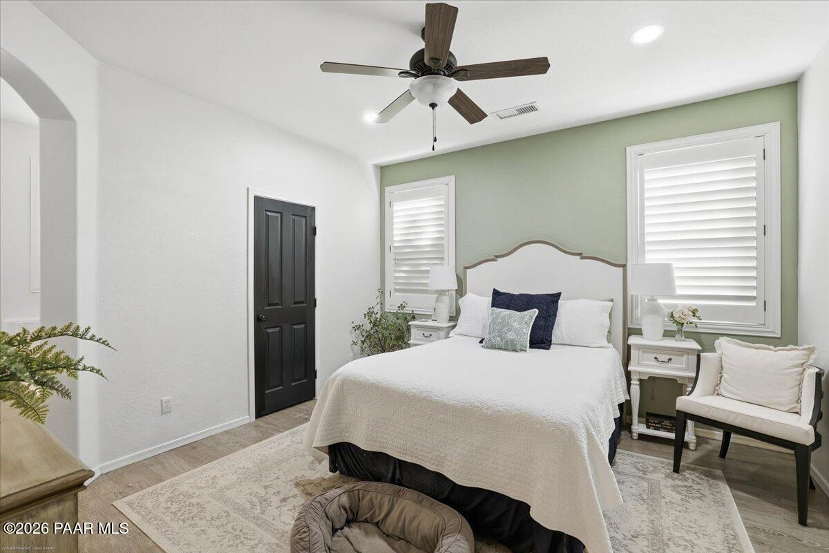 7075 Lynx Wagon Road Prescott Valley, AZ 86314 - Photo 16 of 55 Primary Bedroom