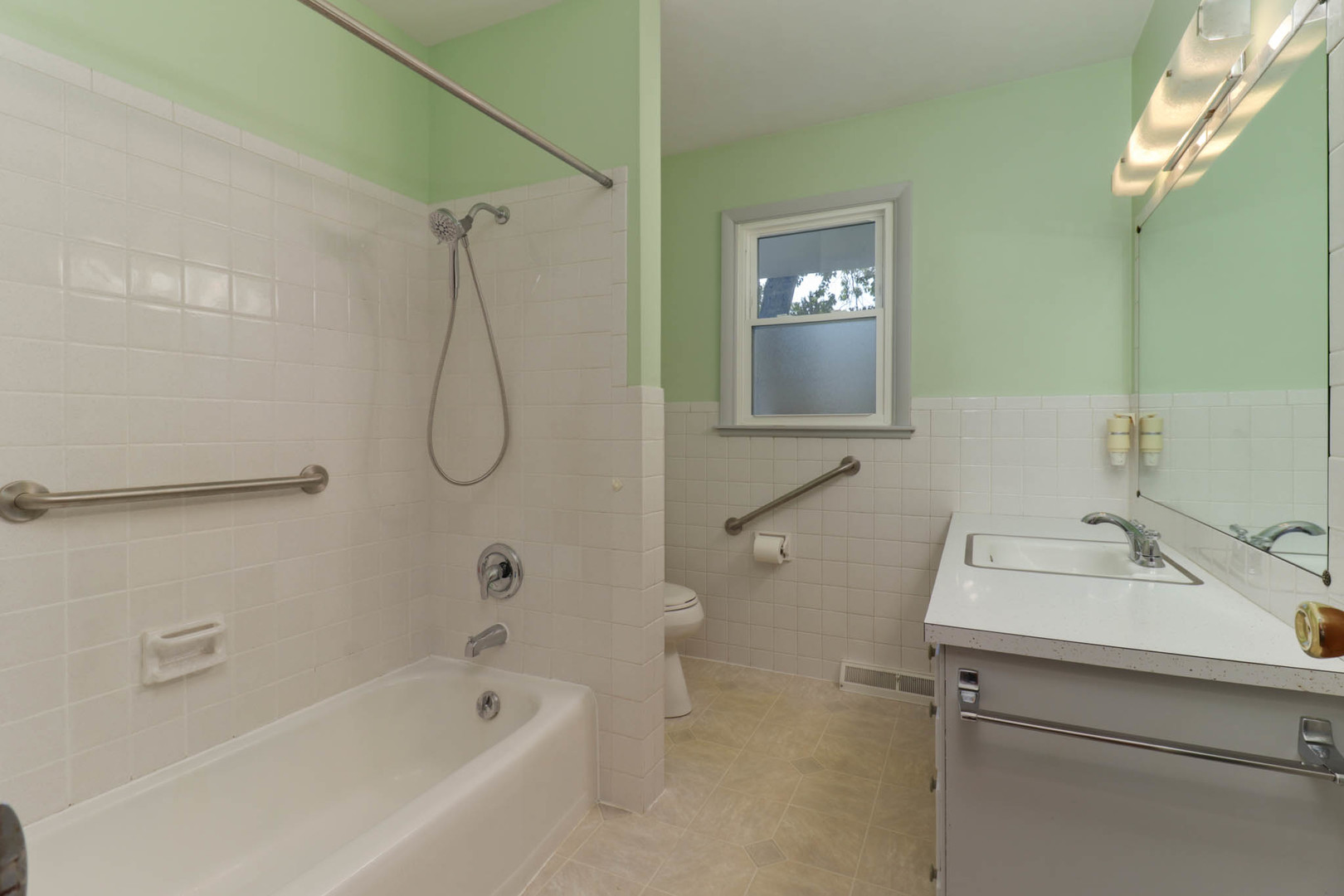807 Sheridan Road Normal, IL 61761 - Photo 16 of 36 Gallery Image 16