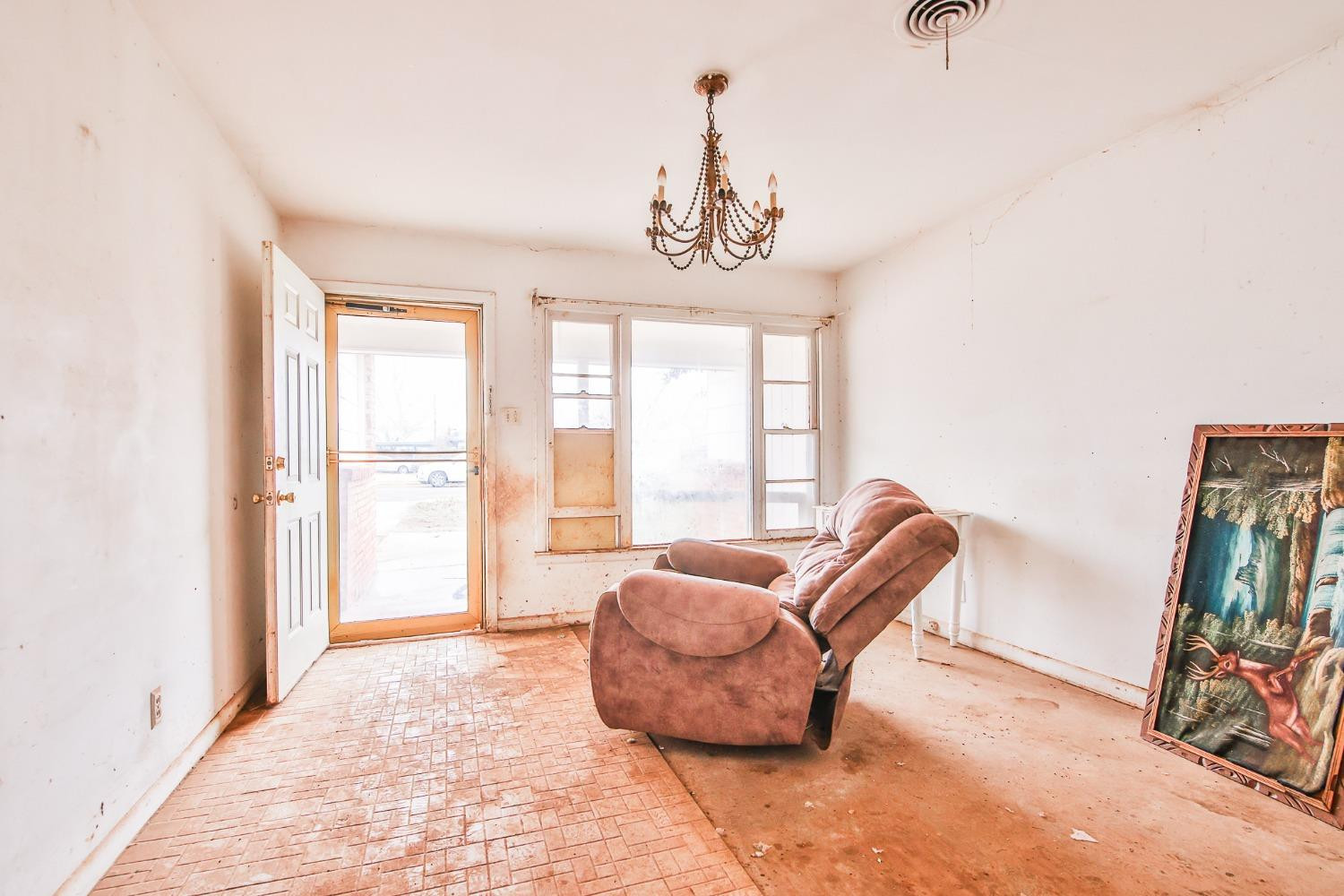 4623 40th Street Lubbock, TX 79414 - Photo 4 of 24 Photo 4