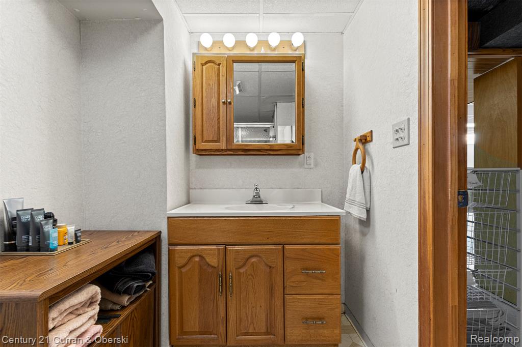 3835 Grange Road Trenton, MI 48183 - Photo 31 of 43 Gallery Image 31